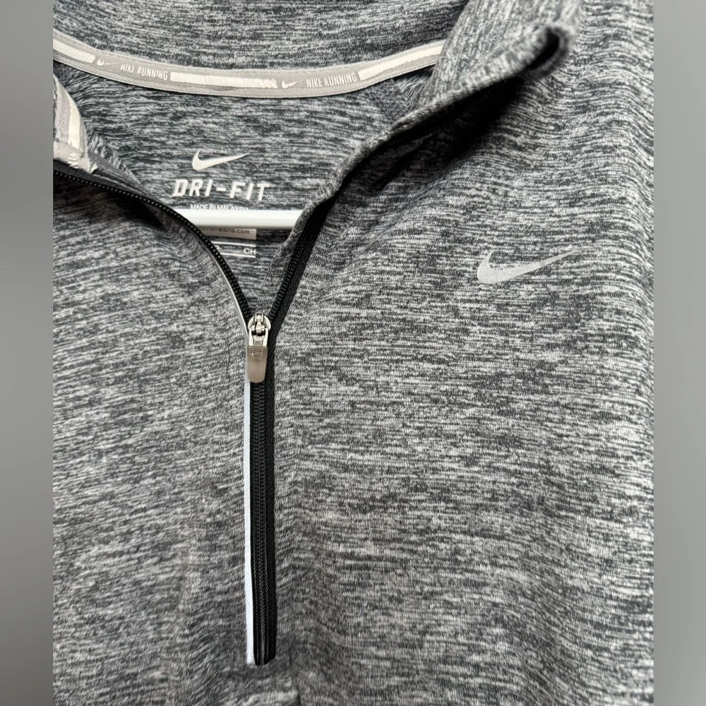 Nike Element 1/4 Zip Sweatshirt Women’s Small Gray Heathered Style 685910 Train